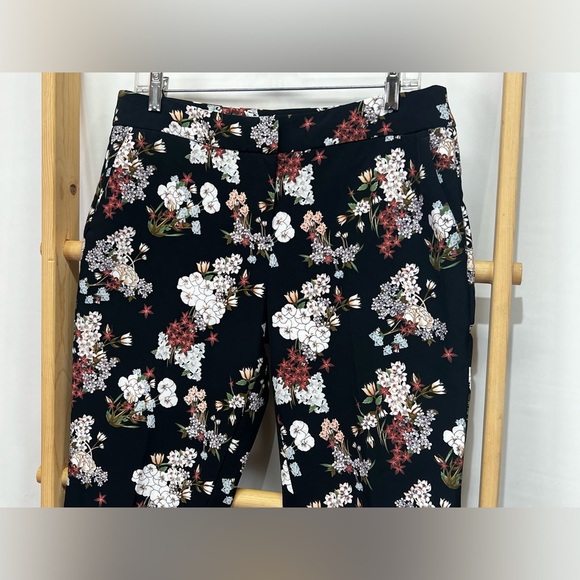 CAROLINA BELLE Black floral‎ ankle pants size 10. - Picture 4 of 10